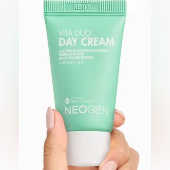 2/$15 - Neogen Dermalogy Vita Duo Day Cream (Deluxe Mini) - Picture 1 of 6